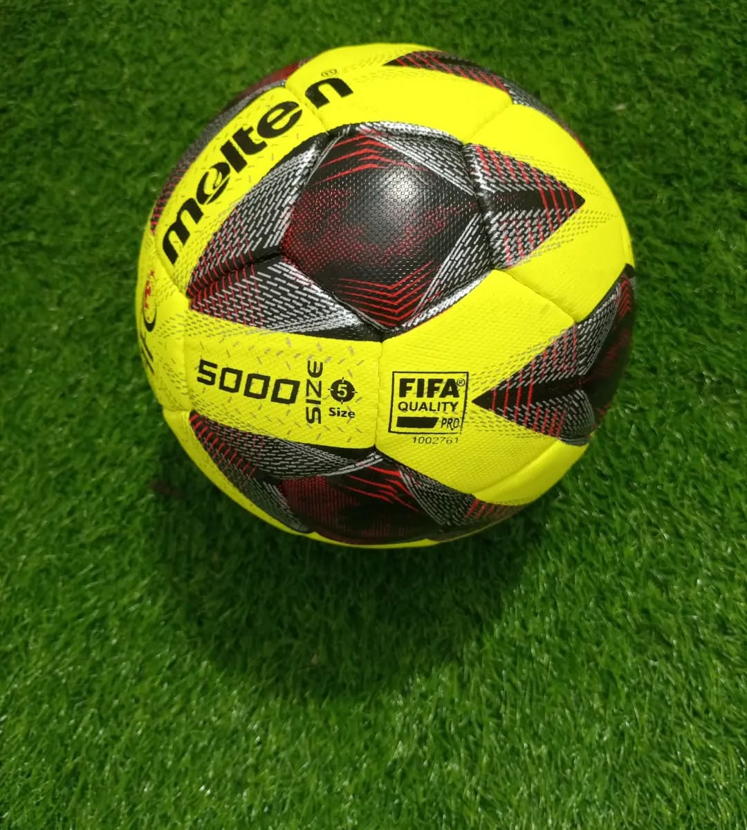 MOLTEN FOOTBALL MATCH BALL IN HIGH QUALITY